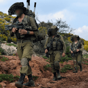 جنود من وحدة إيغوز