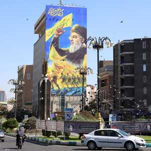 صور حسن نصر الله في أحد شوارع طهران