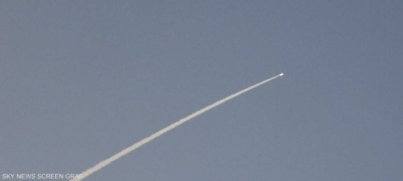 الحوثيون يشنون منذ أيام هجمات بالصواريخ والمسيرة