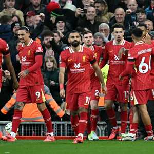 ليفربول يفوز على تشيلسي ويضمن تصدر الدوري الإنجليزي