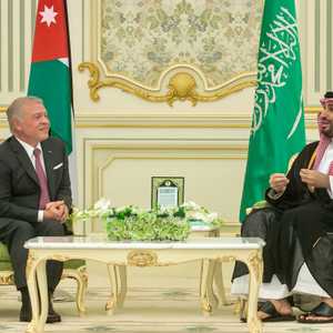 ولي العهد السعودي يستقبل ملك الأردن