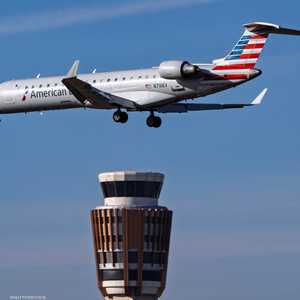 طائرة بومباردييه CRJ700