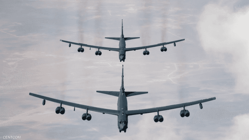 قالت تقارير إن قاذفات من طراز B-52 أقلعت من قاعدة العديد