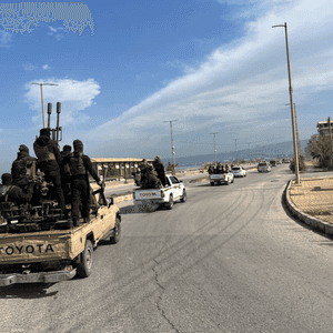 قوات من وزارة الدفاع السورية في طرطوس