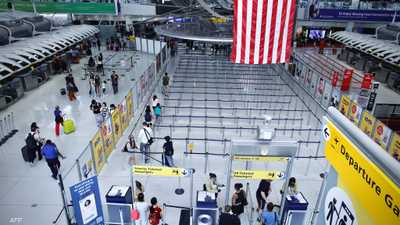 الترحيل الذاتي.. أميركا تغري المهاجرين بـ"عرض مفاجئ"