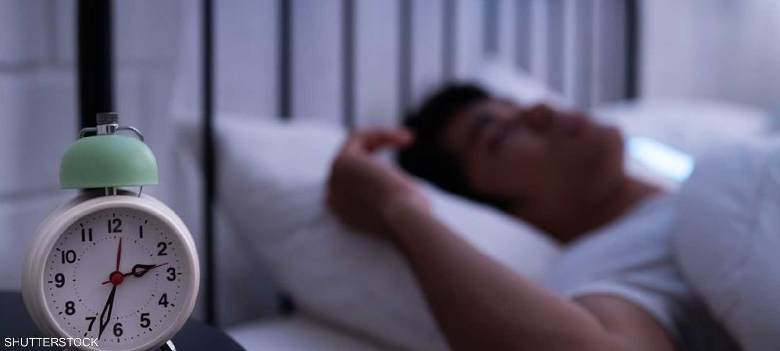 النوم غير المنتظم يزيد من خطر الإصابة بالنوبات القلبية