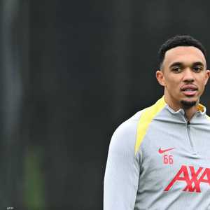 أرنولد يغادر ليفربول