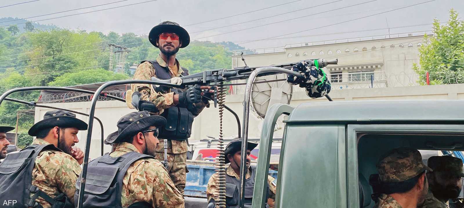 جنود في الجانب الباكستاني من كشمير