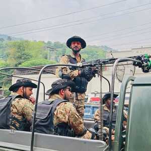 جنود في الجانب الباكستاني من كشمير