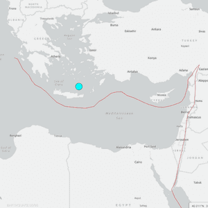 مركز الزلزال الذي وقع قرب جزيرة كريت وشعر به سكان القاهرة