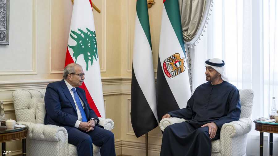 محمد بن زايد ونواف سلام يبحثان في أبوظبي تعزيز العلاقات الإماراتية اللبنانية