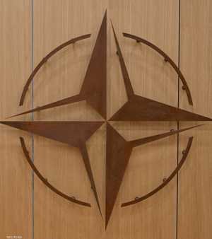 شكوك تحيط بمستقبل الناتو بسبب طموحات ترامب