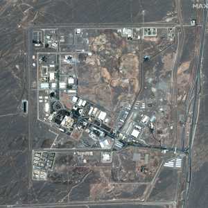 منشأة نطنز النووية من بين المواقع التي قصفها الجيش الأميركي