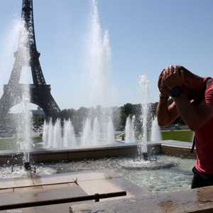 تصل درجة الحرارة في فرنسا إلى 40 درجة مئوية