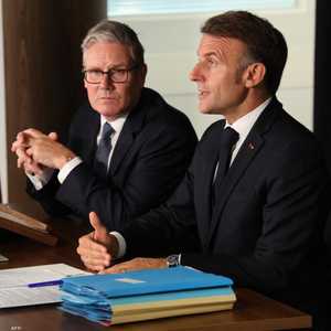 إيمانويل ماكرون وكير ستارمر