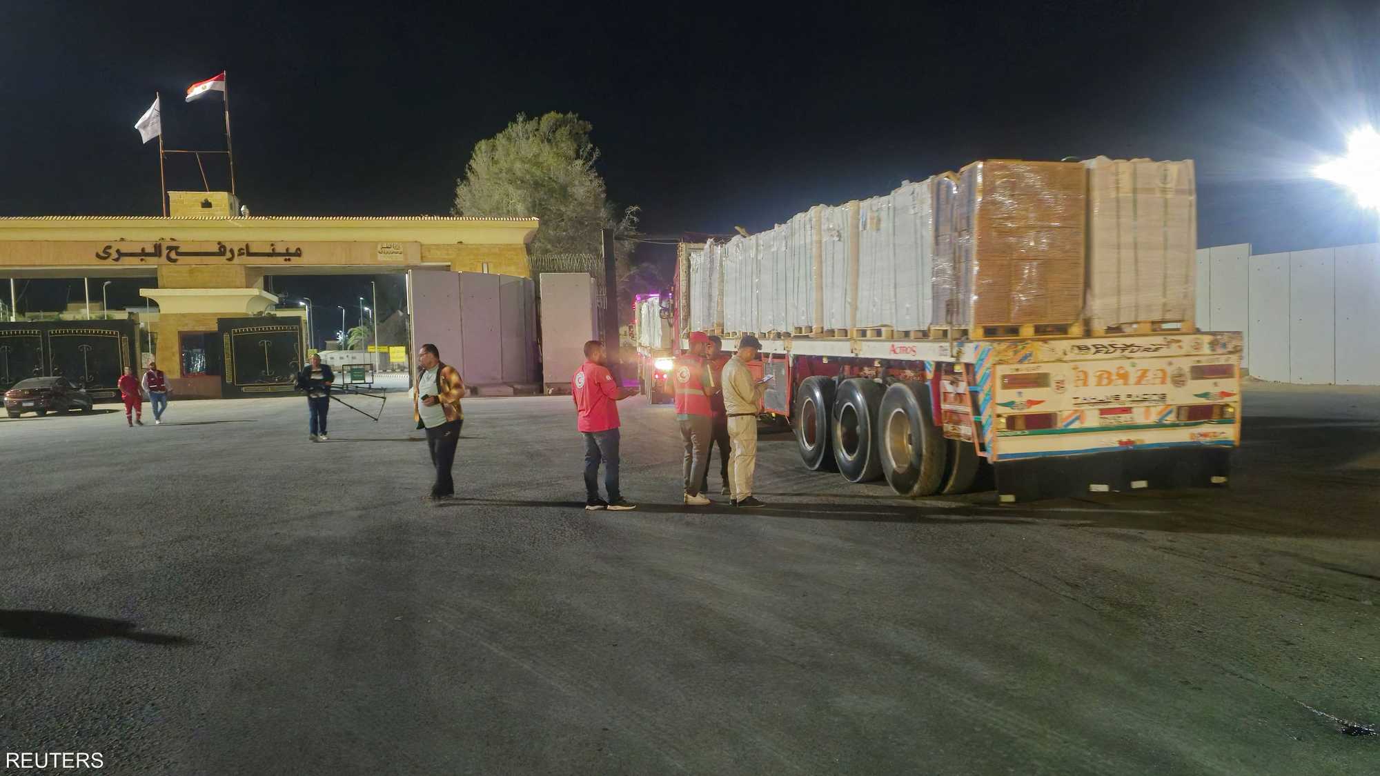 يعد معبر رفح أحد المعابر الرئيسية التي تربط غزة بالعالم