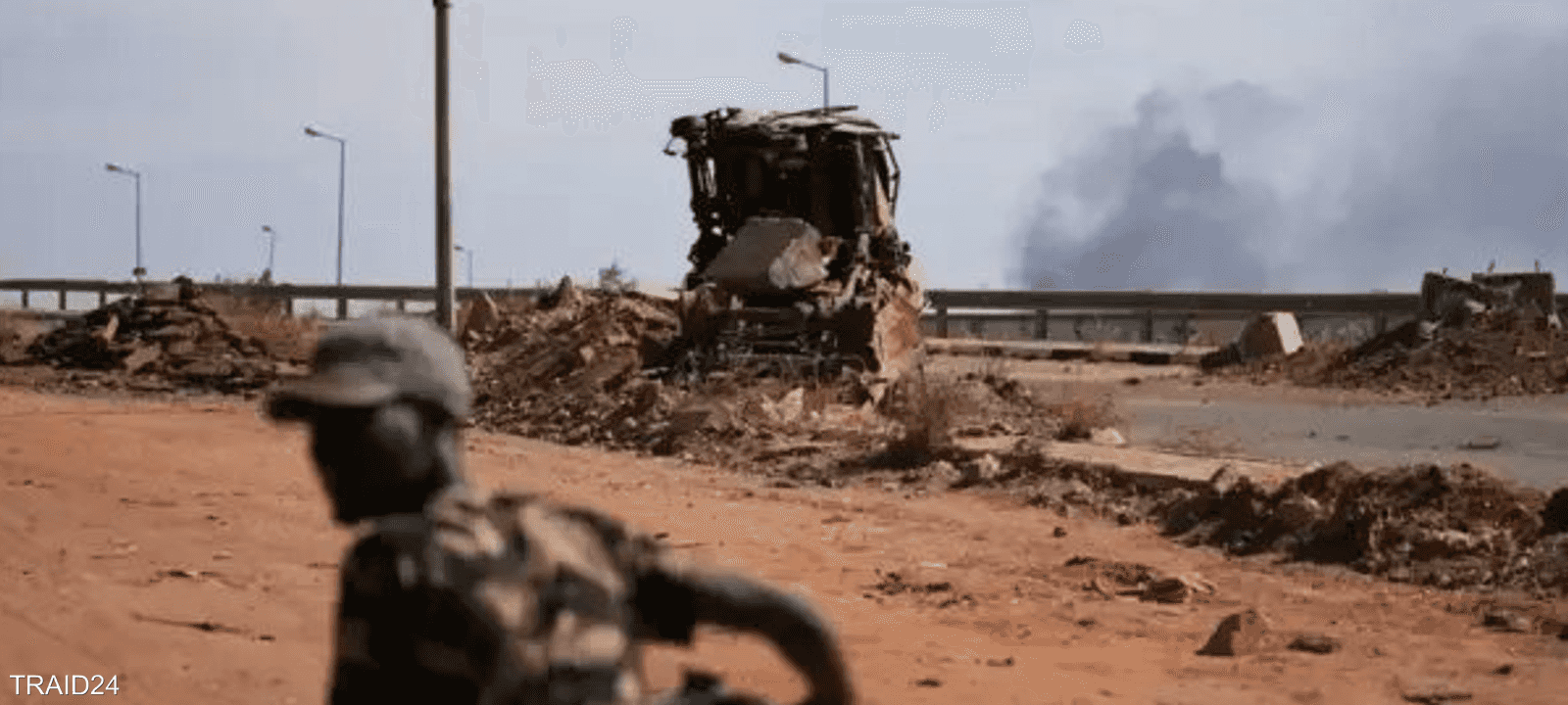 ويرى مراقبون أن الجيش يواجه ضغوطات داخلية كبيرة