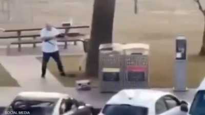 صور تظهر السيطرة على مطلق النار في أستراليا