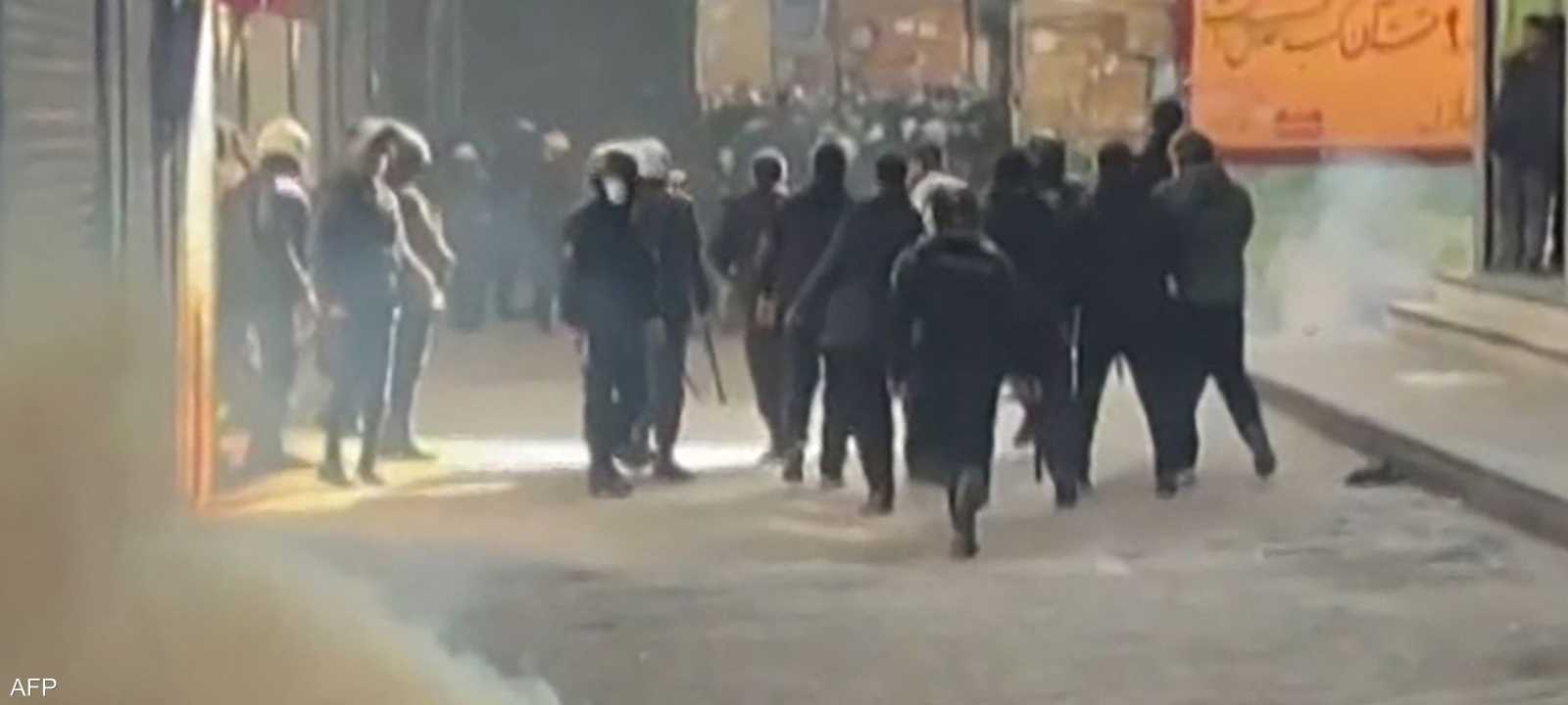 الاحتجاجات في إيران تتواصل منذ أيام