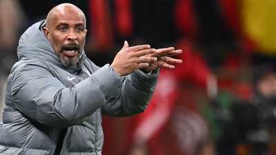 مدرب نيجيريا يتحدى: لا يمكن التفريط بالمركز الثالث