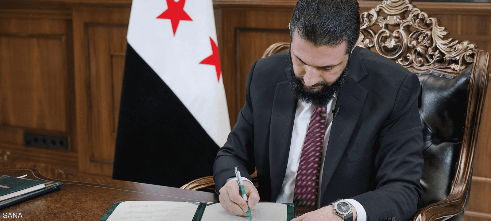 الرئيس السوري أحمد الشرع