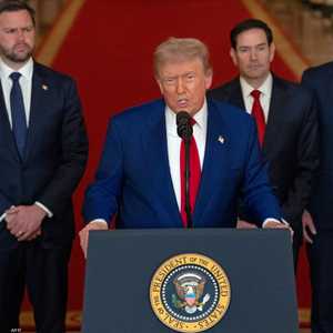 إدارة ترامب توافق على عقد مباحثات مع طهران في عمان