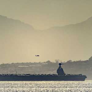 حاملة الطائرات الأميركية جيرالد فورد تعبر مضيق جبل طارق