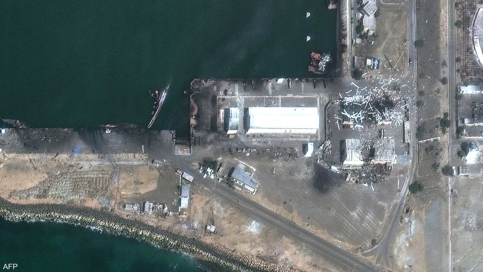 دمار في قاعدة كوناراك البحرية بإيران