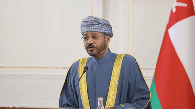 وزير خارجية عمان: نأمل الإعلان قريبا عن ممر مؤقت عبر هرمز