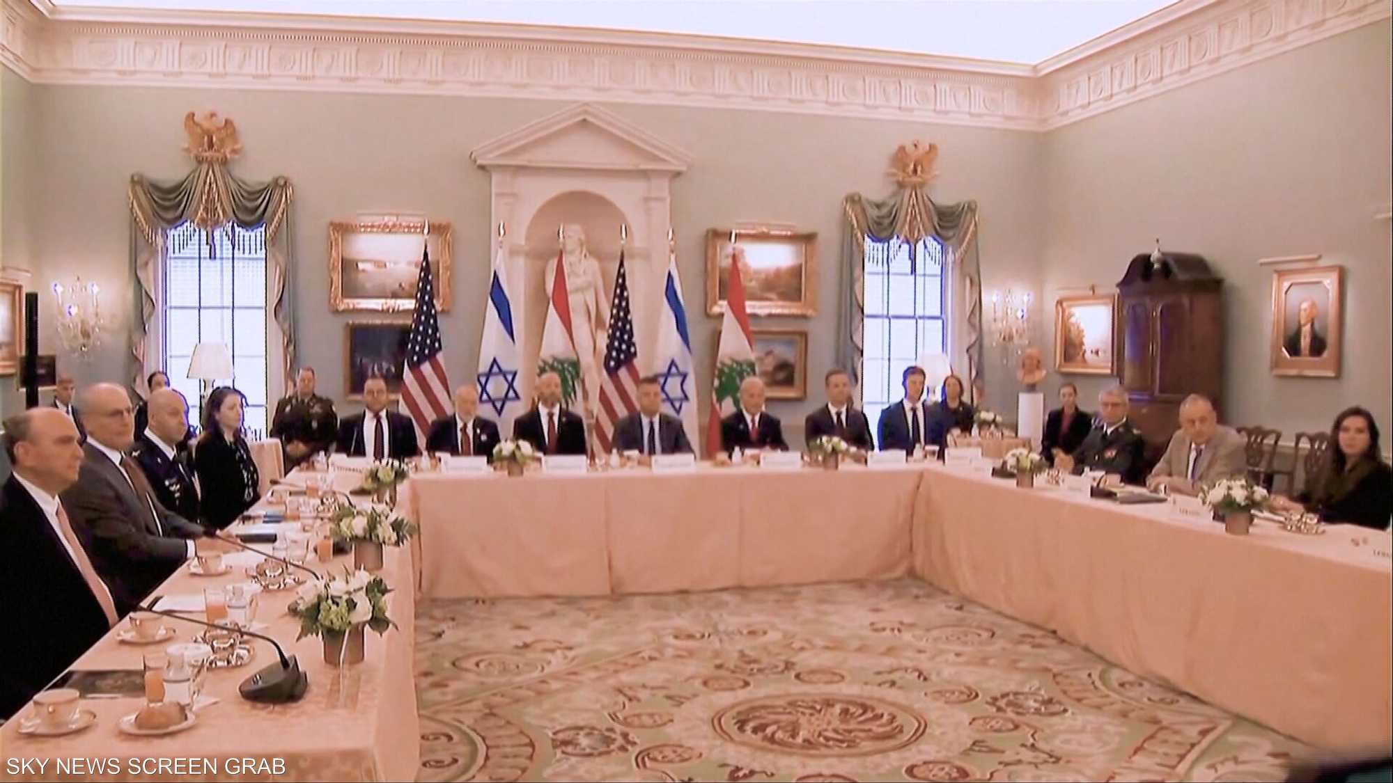 لبنان.. مساعٍ لتثبيت وقف النار بدعم أميركي