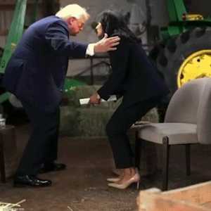 ترامب انفعل وغادر المقابلة