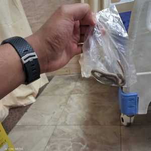 أثار المشهد استغراب الطاقم الطبي