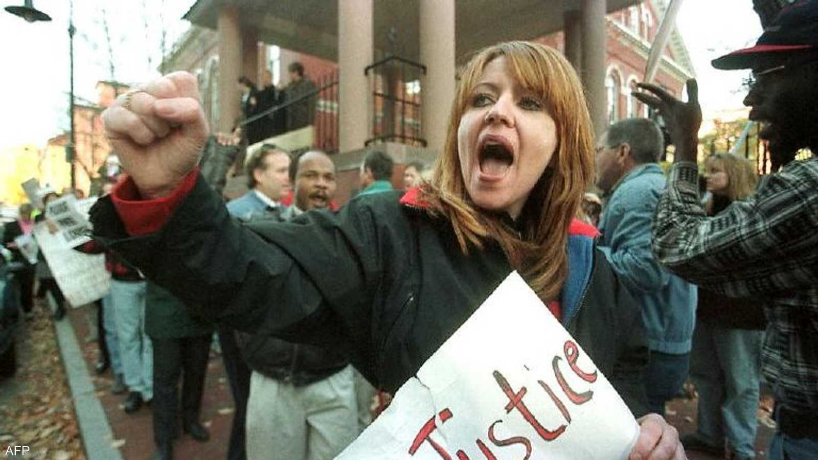 متعاطفون مع لويز وودوارد في ماساتشوستس 3 نوفمبر 1997