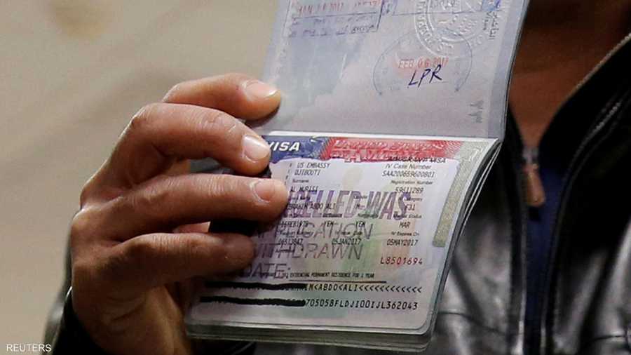 "رسوم التأشيرة" تربك السوق الأميركي.. والبيت الأبيض يوضح