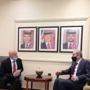 جانب من اللقاء بين الصفدي وعقيلة صالح