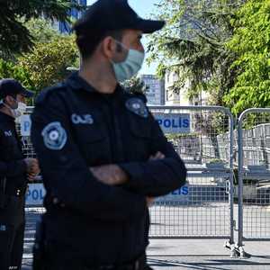 أرشيفية.. عنصرين من الشرطة التركية