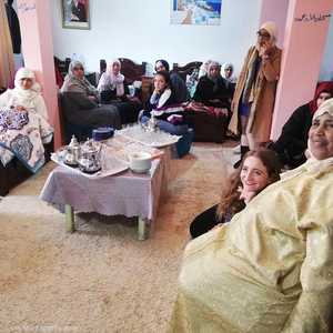 الحاجة خديجة قراطي داخل منزلها