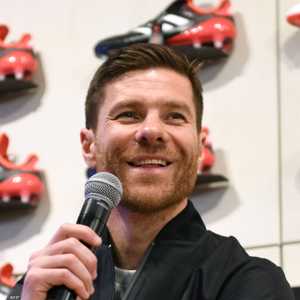 تشابي ألونسو يقدم موسما استثنائيا مع باير ليفركوزن