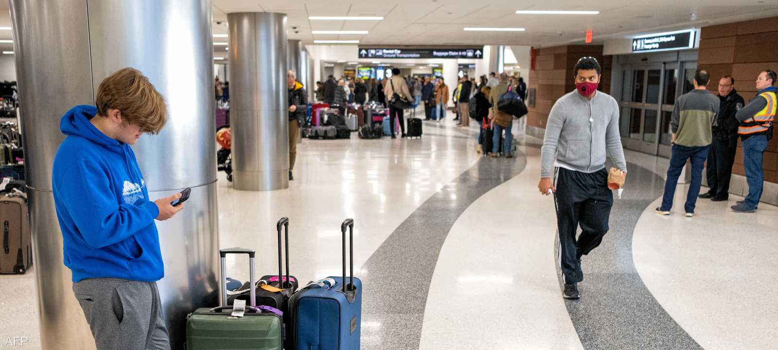 مصر فرضت رسوما جمركية على الهواتف المحمولة المهربة من الخارج