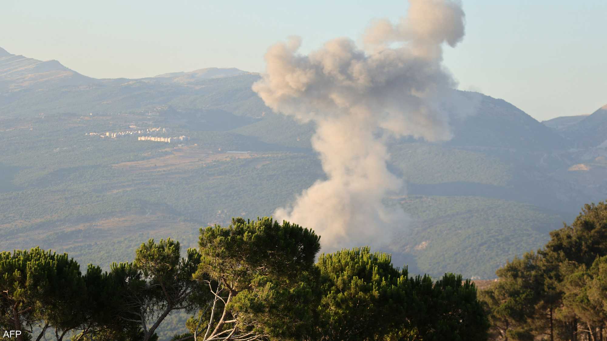 تشن إسرائيل غارات في جنوب لبنان وشرقه