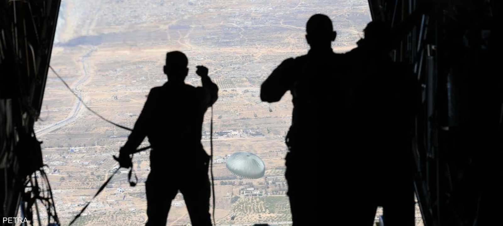 الإمارات نفذت مع الأردن عمليات إنزال جوي للمساعدات في غزة