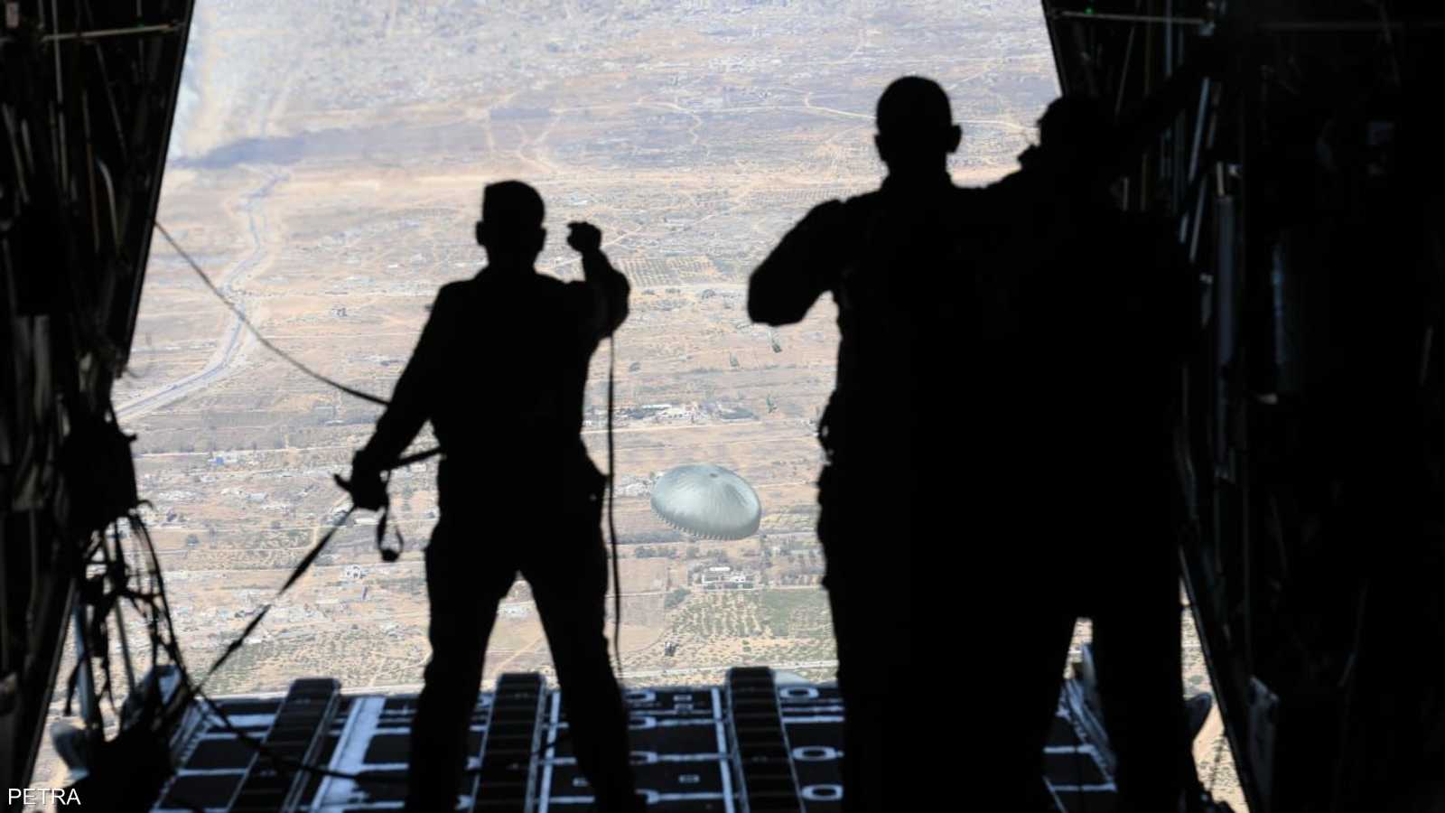 الإمارات نفذت مع الأردن عمليات إنزال جوي للمساعدات في غزة