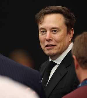 إيلون ماسك