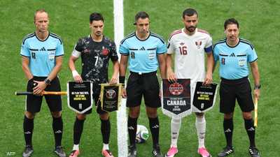جرى تبادل الرايات قبل مباراة كندا وقطر