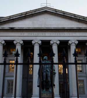 الولايات المتحدة تضرب "نظام الظل المصرفي" الإيراني