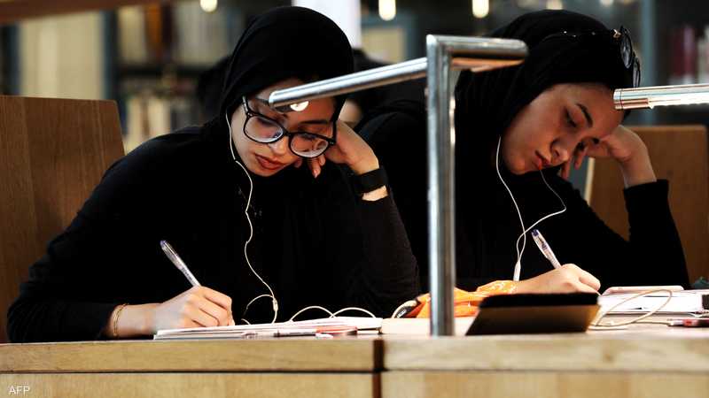 التصدي لعملية غش إلكترونية خلال امتحان الفيزياء في مصر