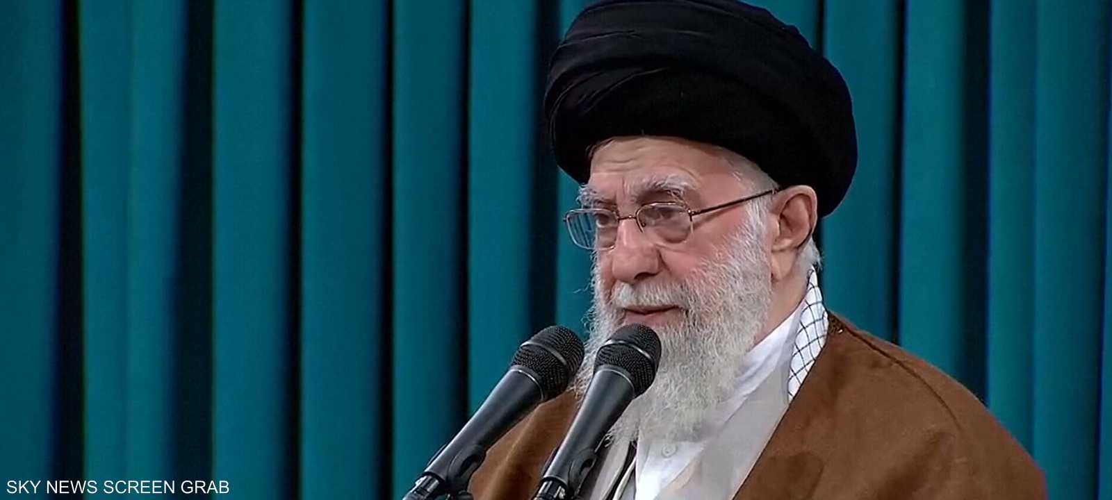 المرشدُ الإيراني على خامنئي