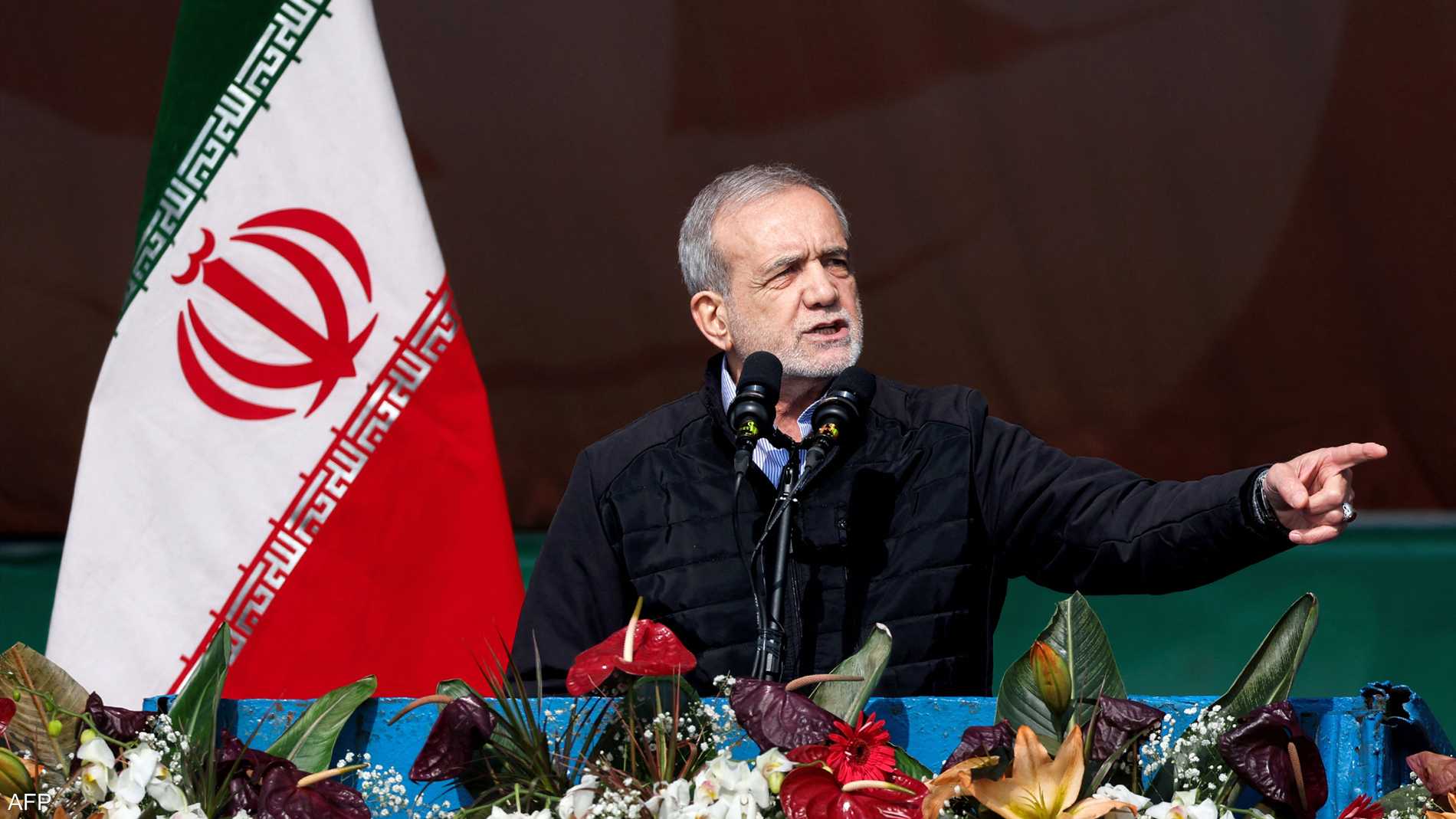 رئيس إيران يدعو لترشيد الكهرباء بعد تضرر البنية التحتية 