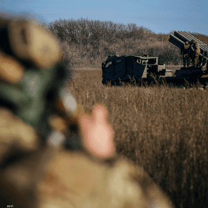 قوات من الجيش الأوكراني خلال العمليات في الجبهة الشرقية